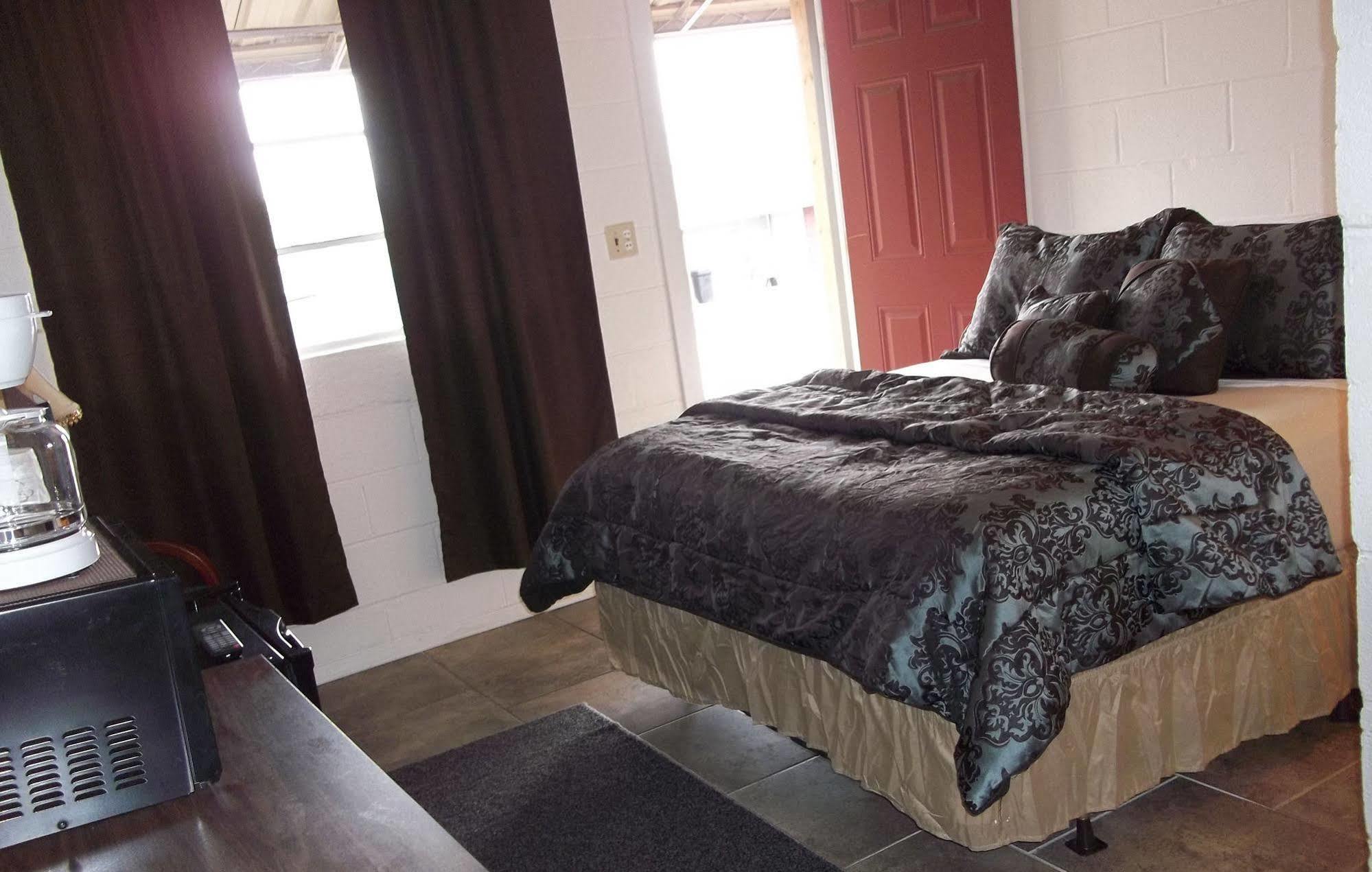 Selkirk Motel Colville Bagian luar foto