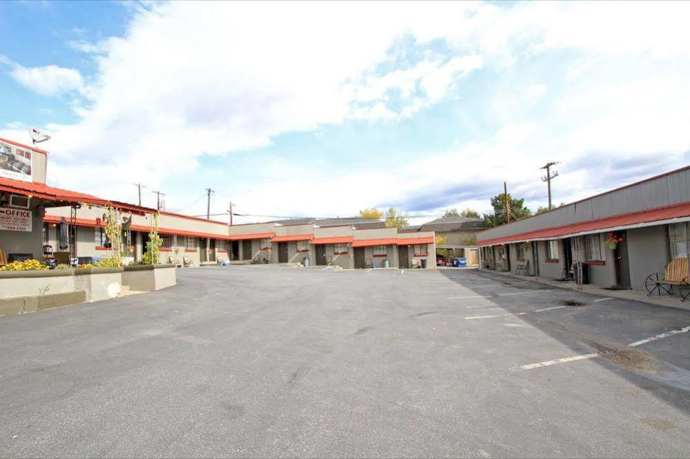 Selkirk Motel Colville Bagian luar foto